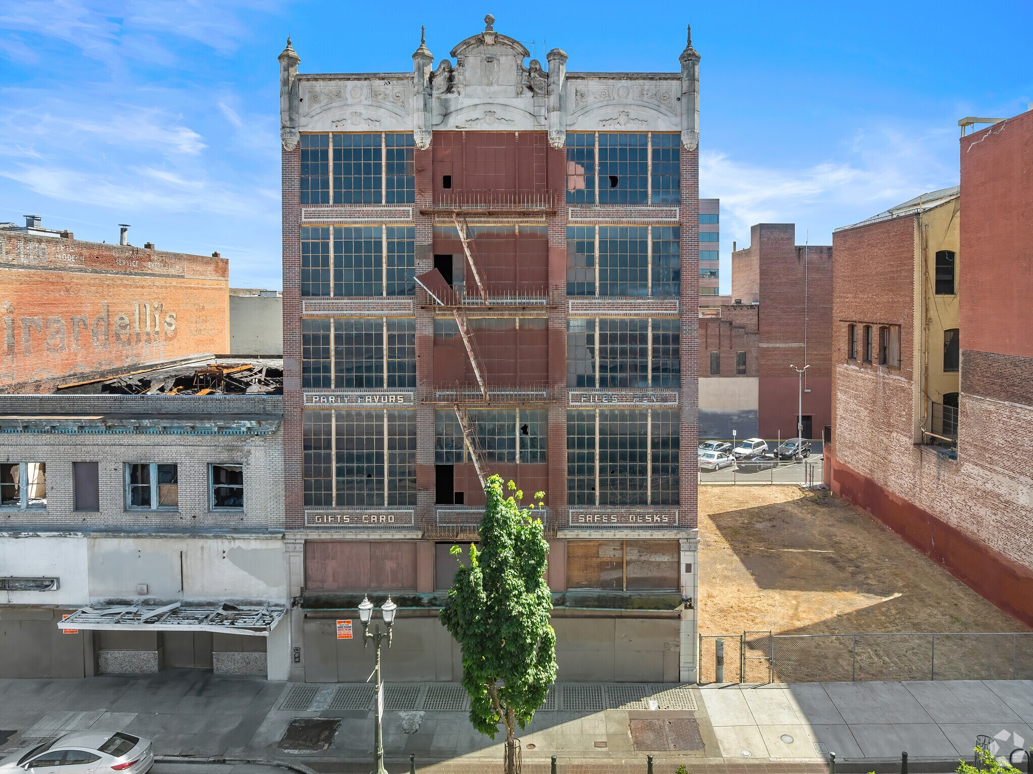 430 E Weber St, Stockton, CA à vendre Photo principale- Image 1 de 5