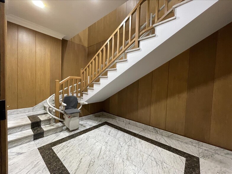 Rúa Do Xeneral Pardiñas, Santiago de Compostela, La Coruna à vendre - Photo du bâtiment - Image 2 de 6