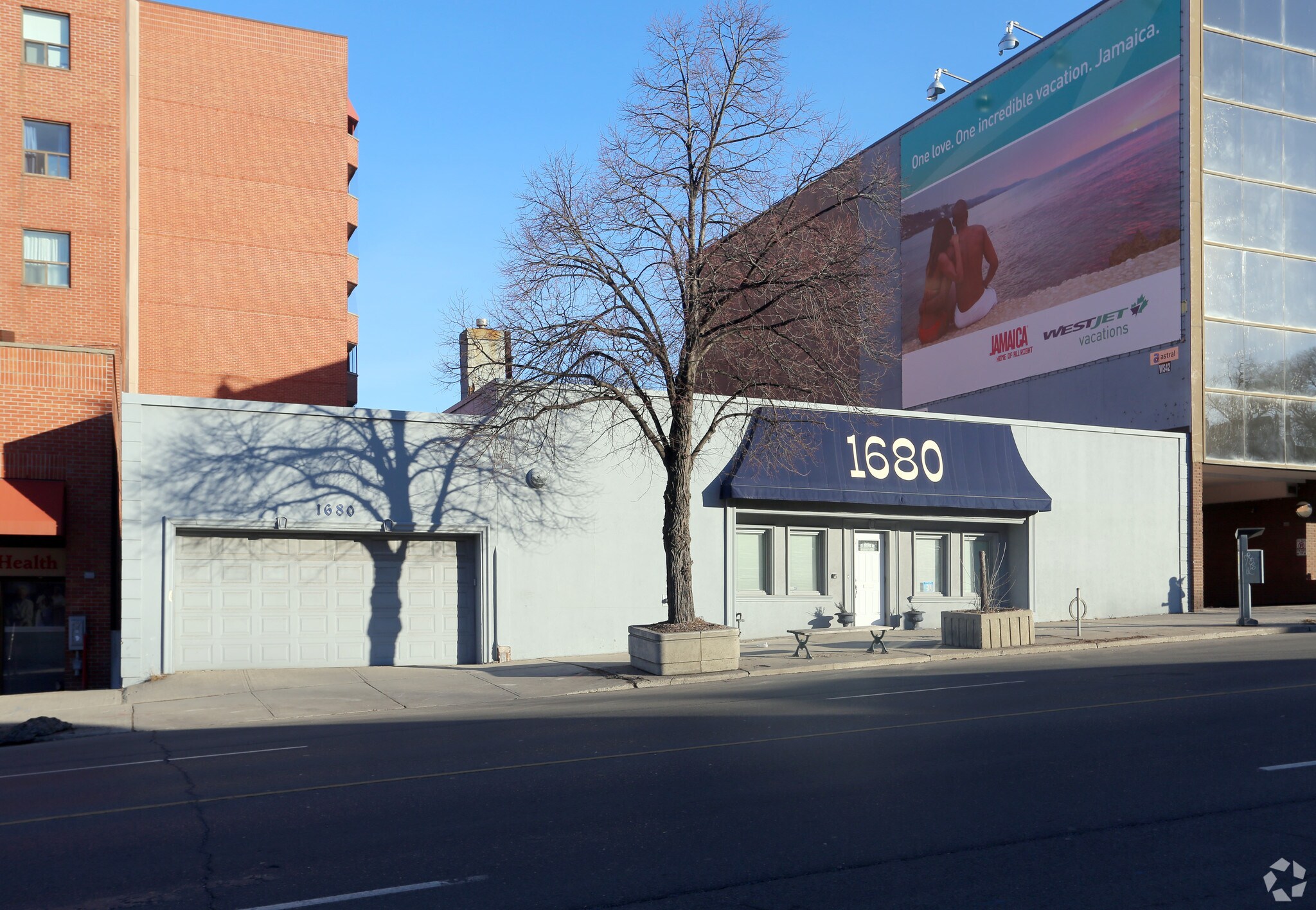 1680 Bloor St W, Toronto, ON for sale Primary Photo- Image 1 of 1