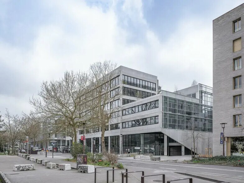 Boulevard De L'Estuaire, Nantes à vendre - Photo du bâtiment - Image 2 de 44