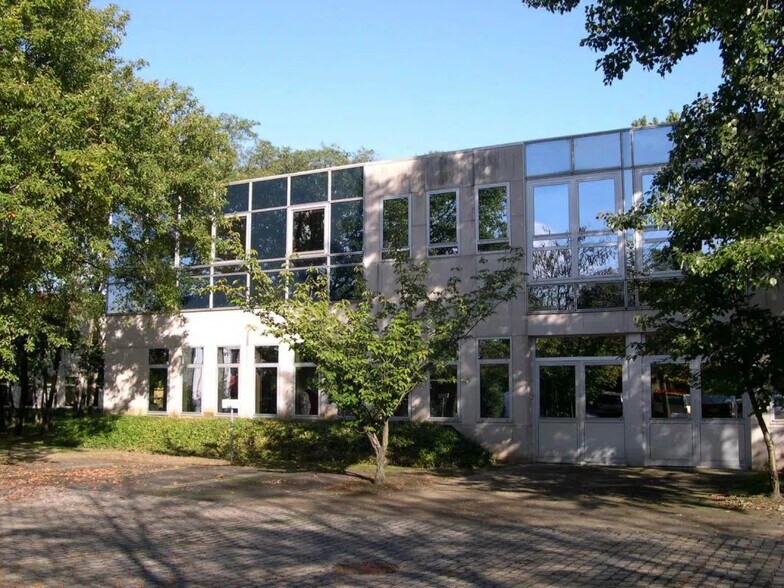 5 Rue Rosa Luxemburg, Éragny à louer - Photo du bâtiment - Image 2 de 7