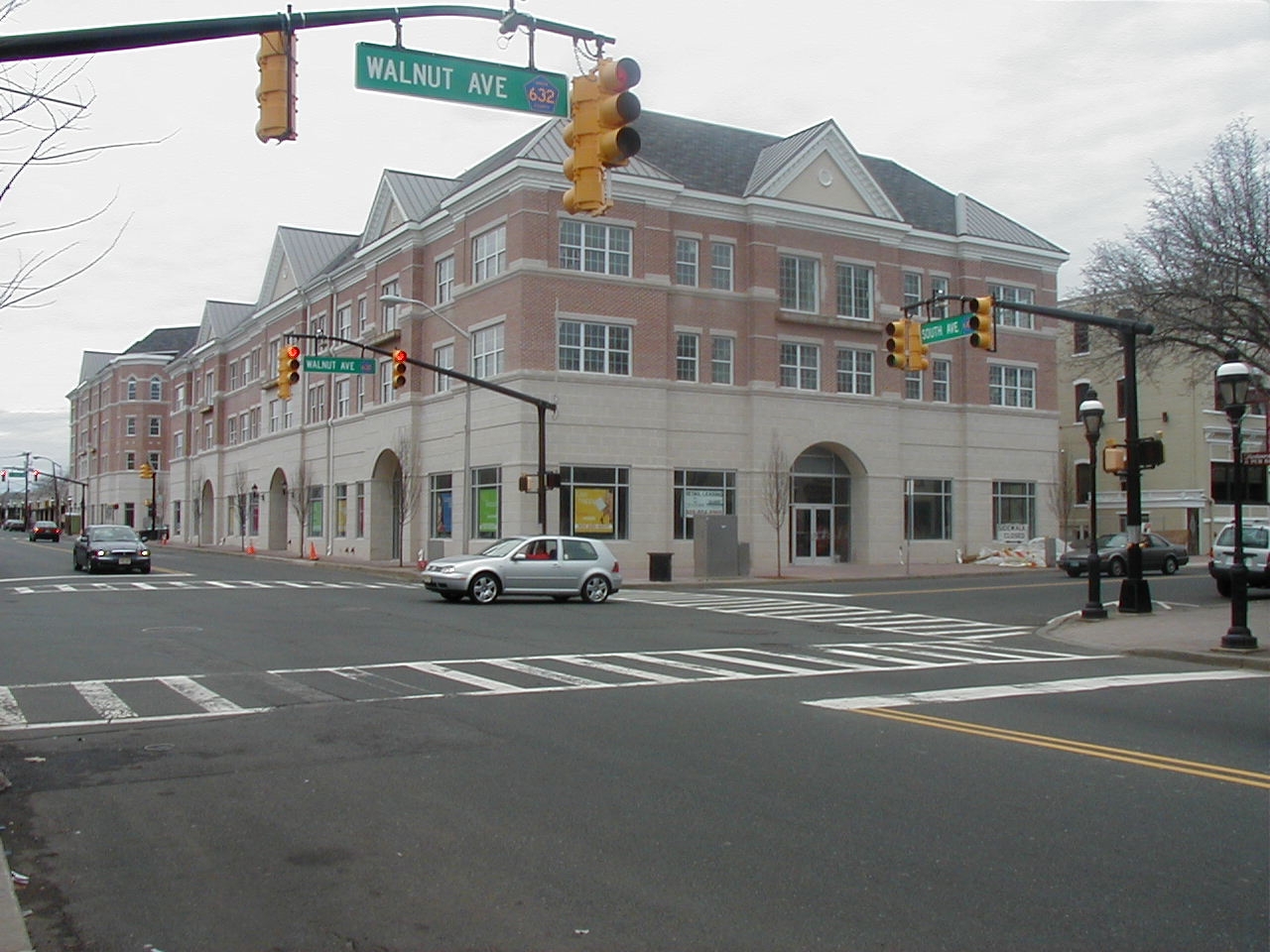 South Ave, Cranford, NJ à louer Photo principale- Image 1 de 12