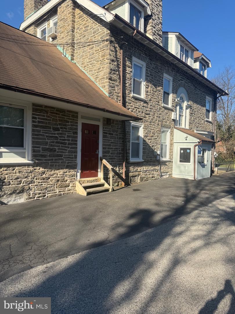 820 E Vernon Rd, Philadelphia, PA for sale Primary Photo- Image 1 of 3