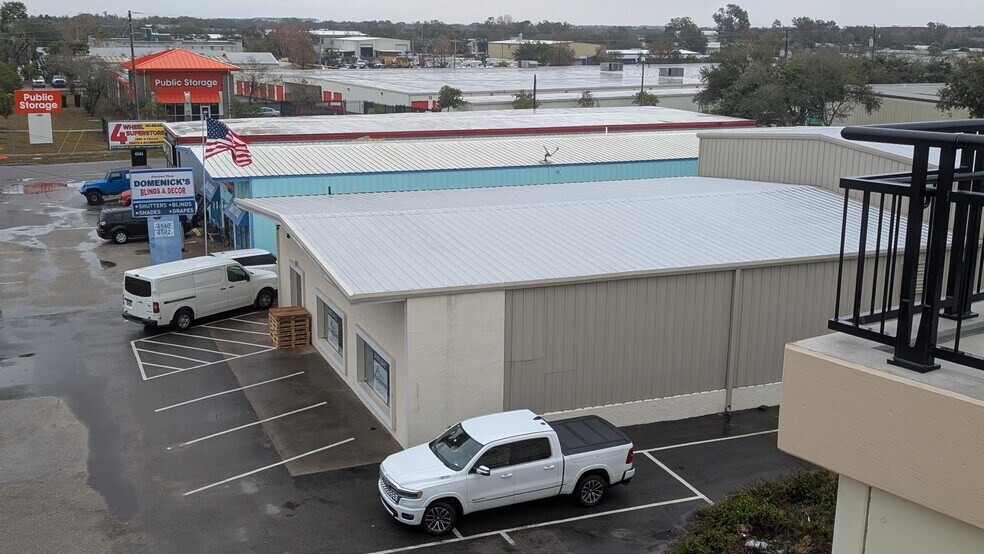 4500 Clark Rd, Sarasota, FL à louer - Photo du bâtiment - Image 2 de 7