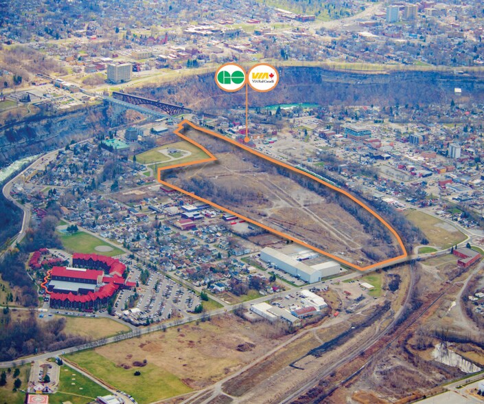 4620 Buttrey St, Niagara Falls, ON à vendre - Photo du bâtiment - Image 2 de 5