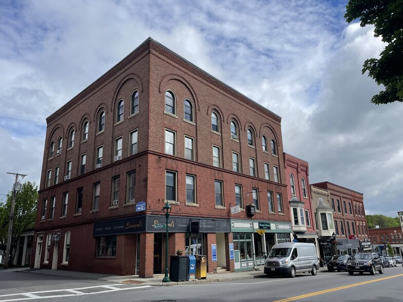 21 Elm St, Camden, ME à vendre - Photo du bâtiment - Image 1 de 1