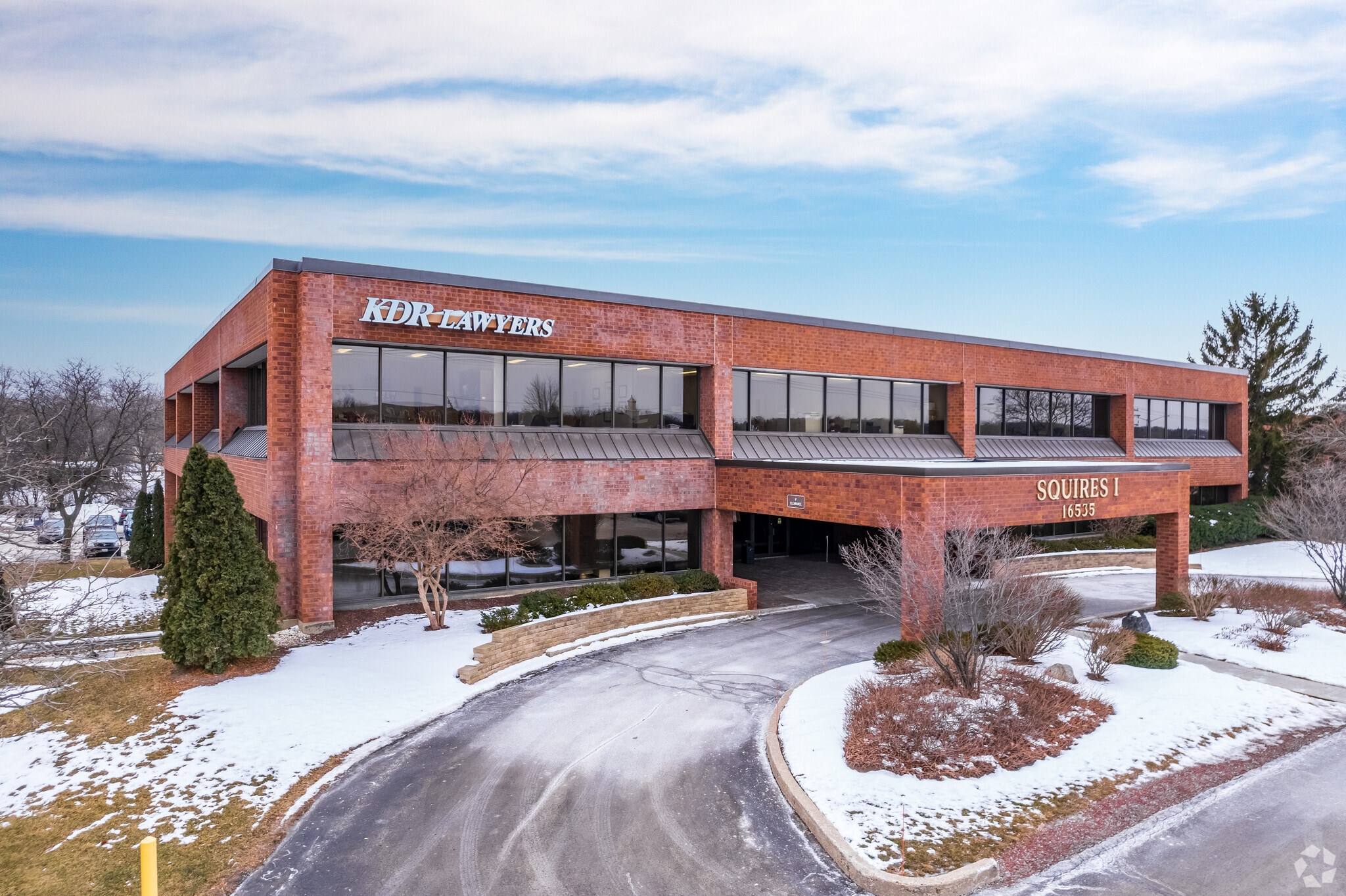 16535 W Bluemound Rd, Brookfield, WI for lease Primary Photo- Image 1 of 7