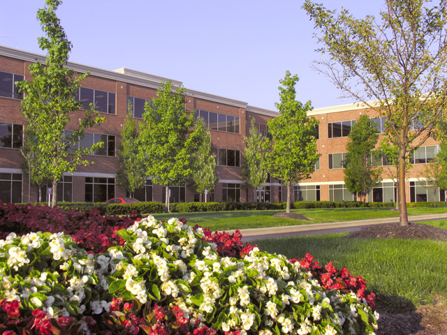 6530 W Campus Oval, New Albany, OH à louer - Photo du bâtiment - Image 1 de 1