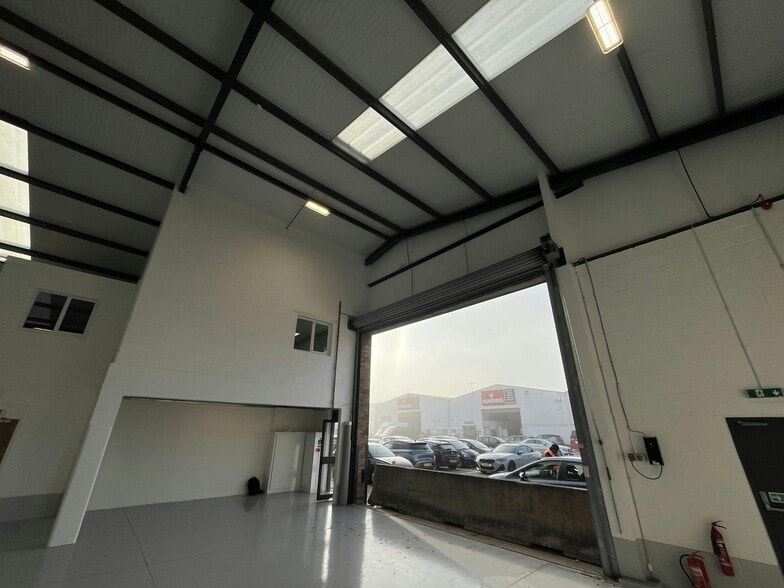 Jeffreys Rd, Enfield for lease - Building Photo - Image 2 of 9