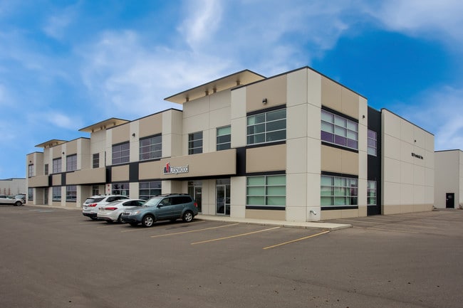 Plus de détails pour 118 Provincial Ave, Sherwood Park, AB - Flex à vendre
