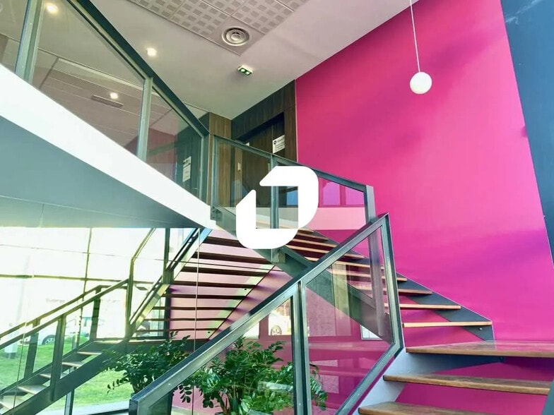 Office in Montpellier for lease - Interior Photo - Image 3 of 8