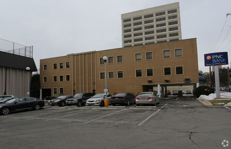 4424 Montgomery Ave, Bethesda, MD for lease - Building Photo - Image 3 of 3