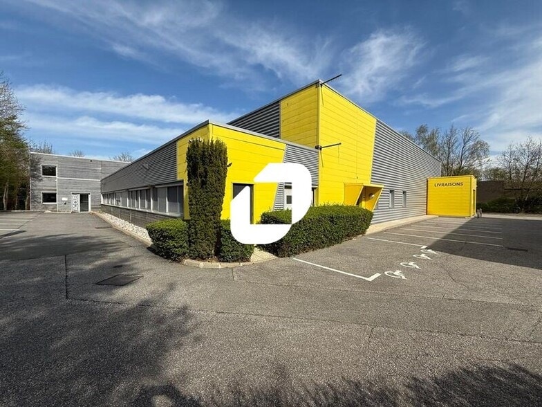 6 Avenue Jean D'Alembert, Trappes à louer - Photo du bâtiment - Image 1 de 15