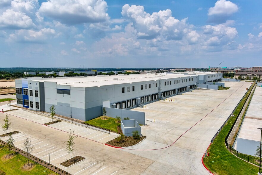 3700 Sunrise Rd, Round Rock, TX à louer - Photo du bâtiment - Image 2 de 8