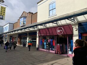 High St, Salisbury à louer Photo du bâtiment- Image 1 de 1