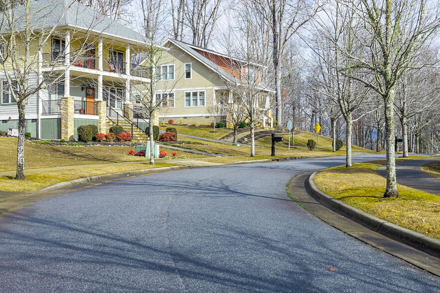 1 Cadence Cir, Brevard, NC for sale - Building Photo - Image 1 of 1