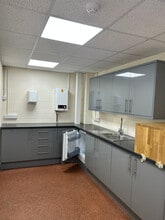 1 School Ln, Eastleigh for lease Interior Photo- Image 2 of 3
