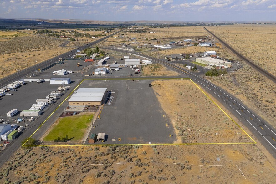 140 14th Ave NW, Ephrata, WA à vendre - Photo du bâtiment - Image 2 de 12