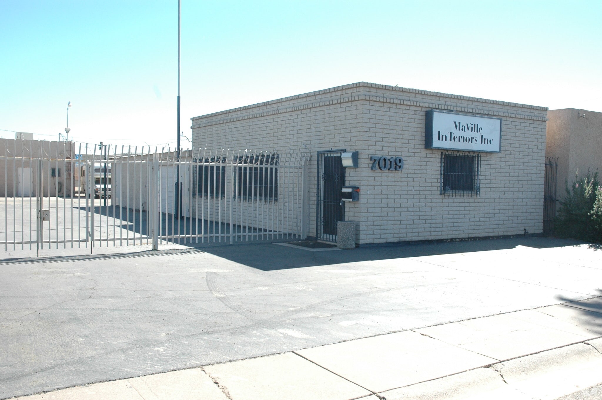 7019 N 53rd Ave, Glendale, AZ for sale Primary Photo- Image 1 of 4