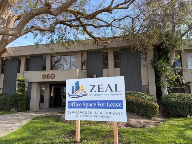 960 Saratoga Ave, San Jose, CA à louer Photo du bâtiment- Image 1 de 3