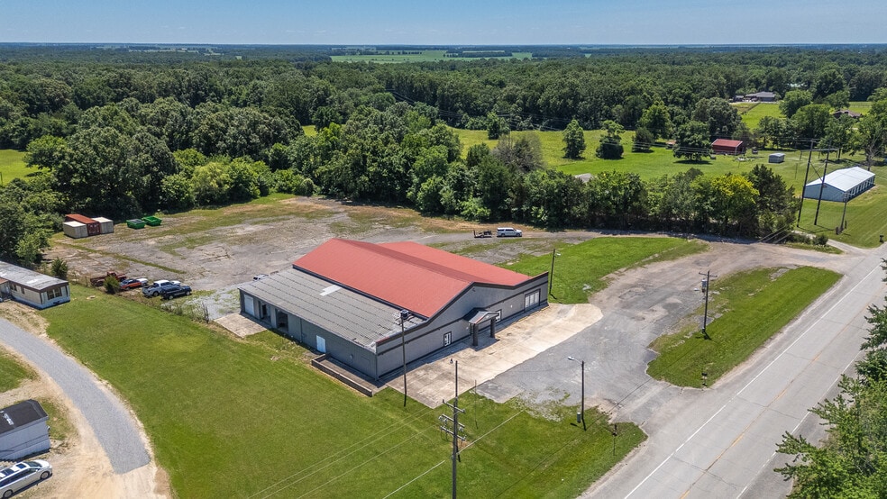 602 E Outer Rd, Poplar Bluff, MO for lease - Building Photo - Image 3 of 26