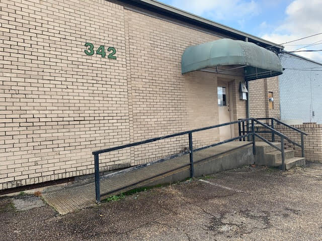 342 W Cotton St, Longview, TX for lease - Building Photo - Image 2 of 10