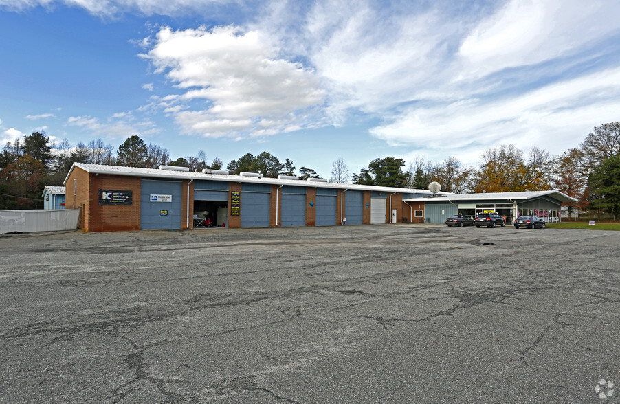 2305 Lincolnton Hwy, Cherryville, NC for sale - Primary Photo - Image 1 of 1