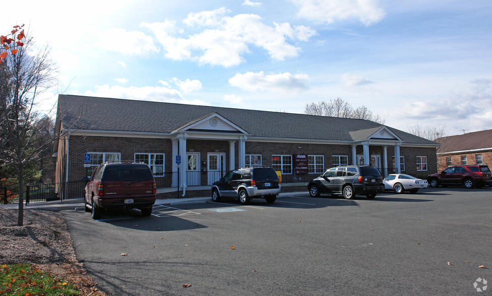 559 Frost Ave, Warrenton, VA for lease - Building Photo - Image 3 of 45