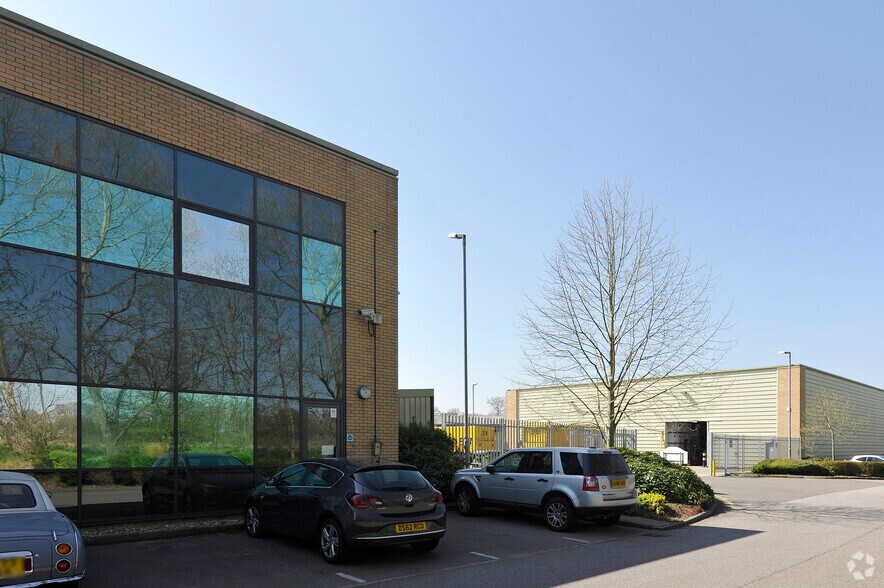 Lysons Park, Aldershot à louer - Photo du bâtiment - Image 2 de 3