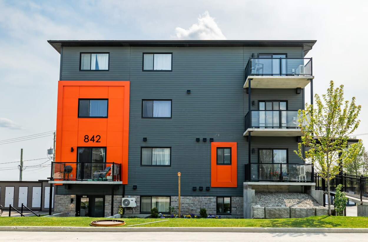 842 Rue Lamarche, Sherbrooke, QC à vendre Photo principale- Image 1 de 1
