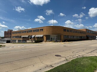 Plus de détails pour 301 W 3rd St, Sterling, IL - Industriel à louer