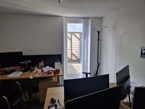 Chapel Ln, Longton for lease Interior Photo- Image 2 of 15