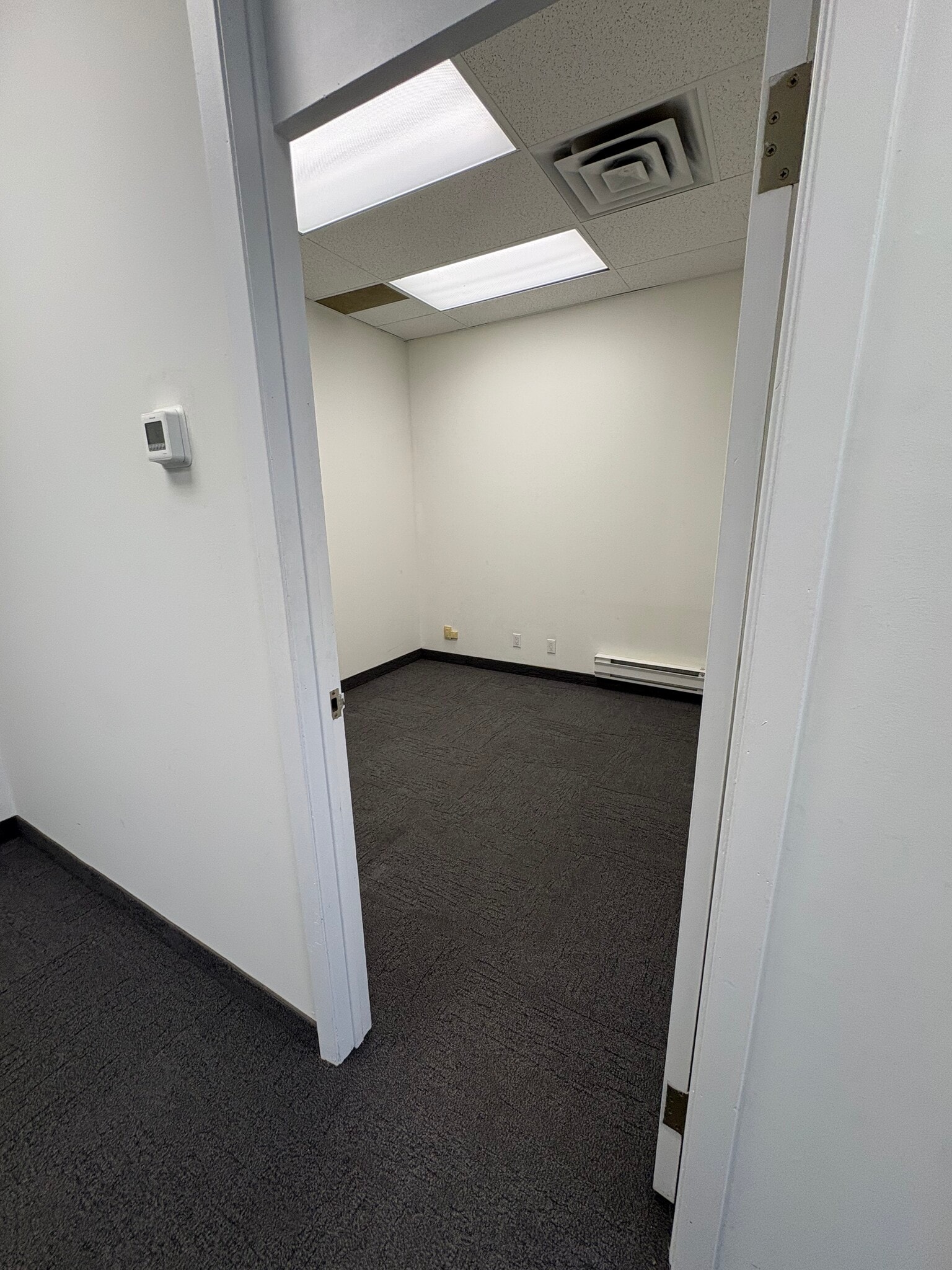 7528-7550 Bath Rd, Mississauga, ON for lease Interior Photo- Image 1 of 7
