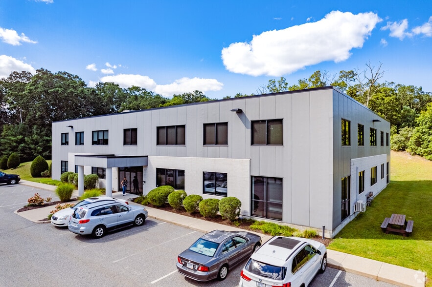 37 Thurber Blvd, Smithfield, RI for lease - Building Photo - Image 3 of 5