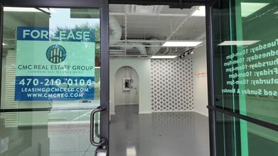 22 Buford Village Way, Buford, GA à louer - Vidéo sur l’inscription commerciale
