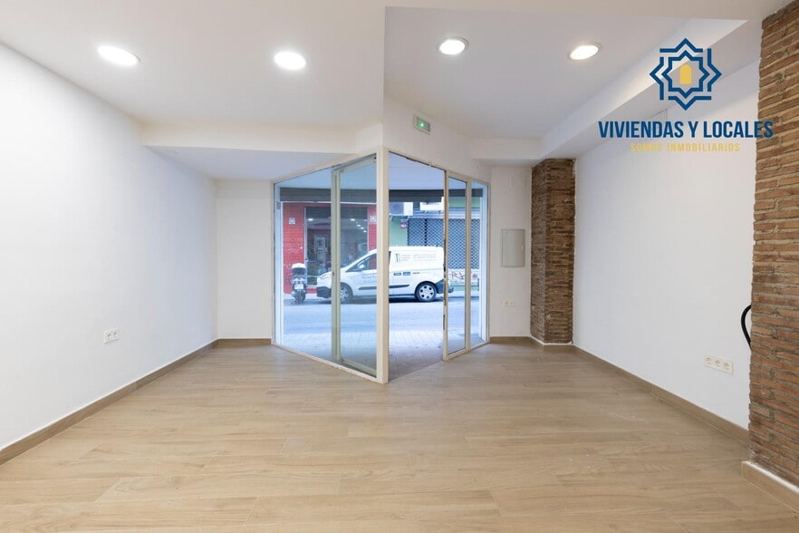 Calle Almona de San Juan de Dios, 15, Granada, Granada for sale - Interior Photo - Image 2 of 21