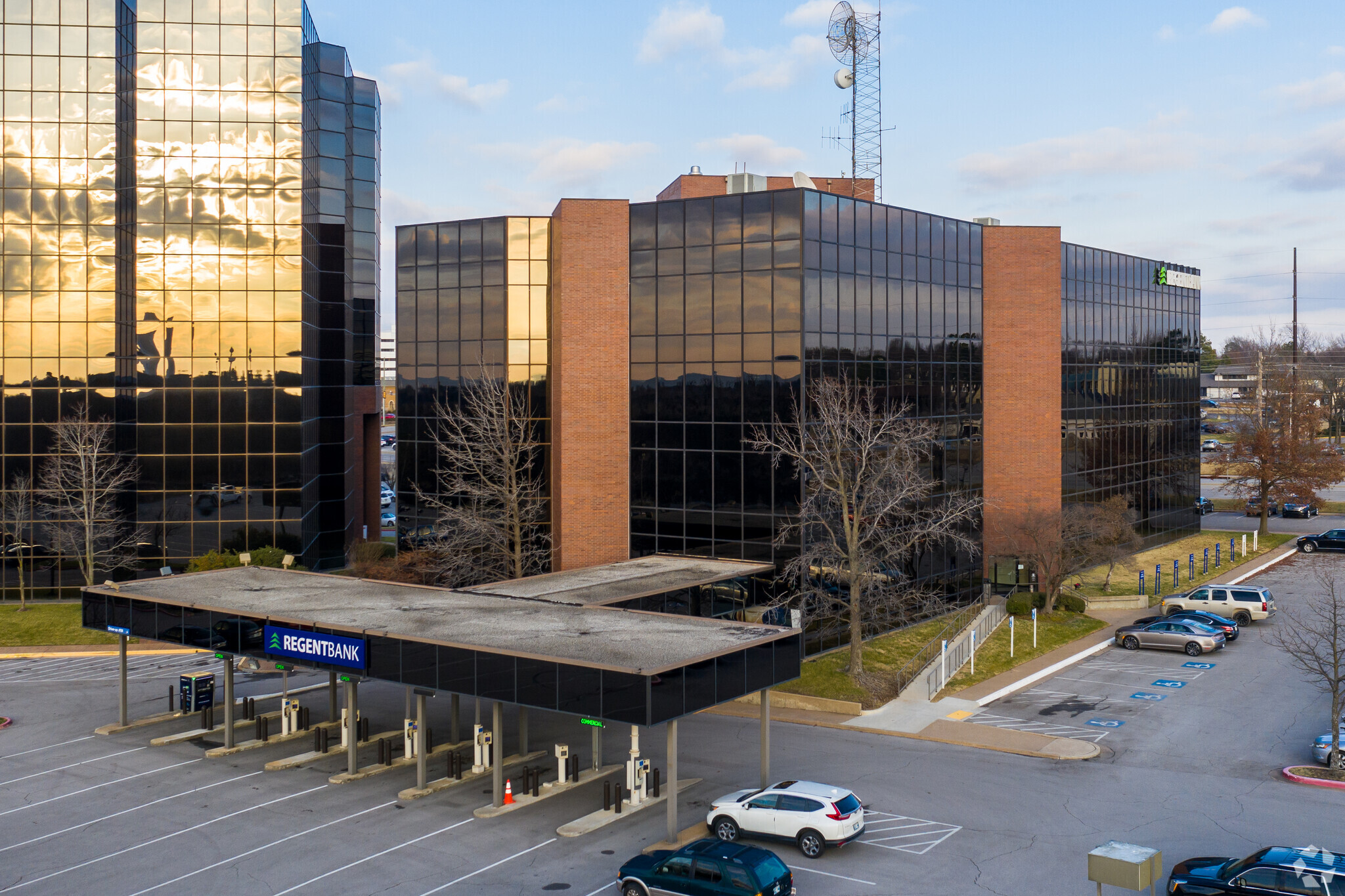 7136 S Yale Ave, Tulsa, OK for lease Building Photo- Image 1 of 5