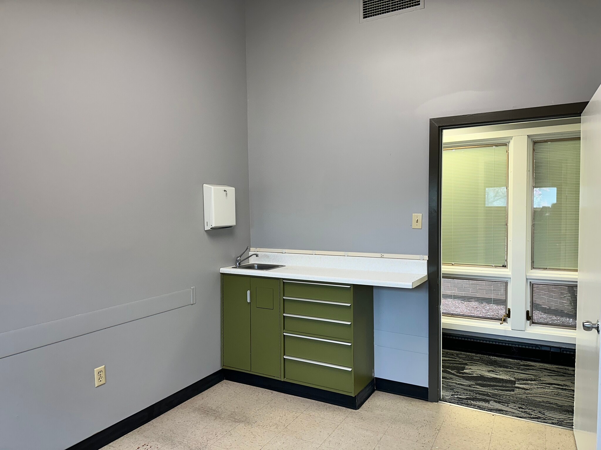 101 S Schanck Ave, Pen Argyl, PA for lease Interior Photo- Image 1 of 21