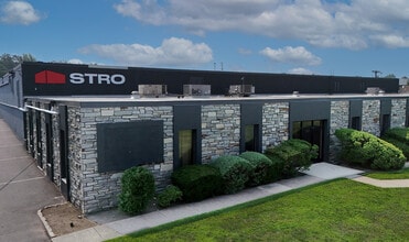 140-142 Clinton Rd, Fairfield, NJ for lease Building Photo- Image 2 of 4