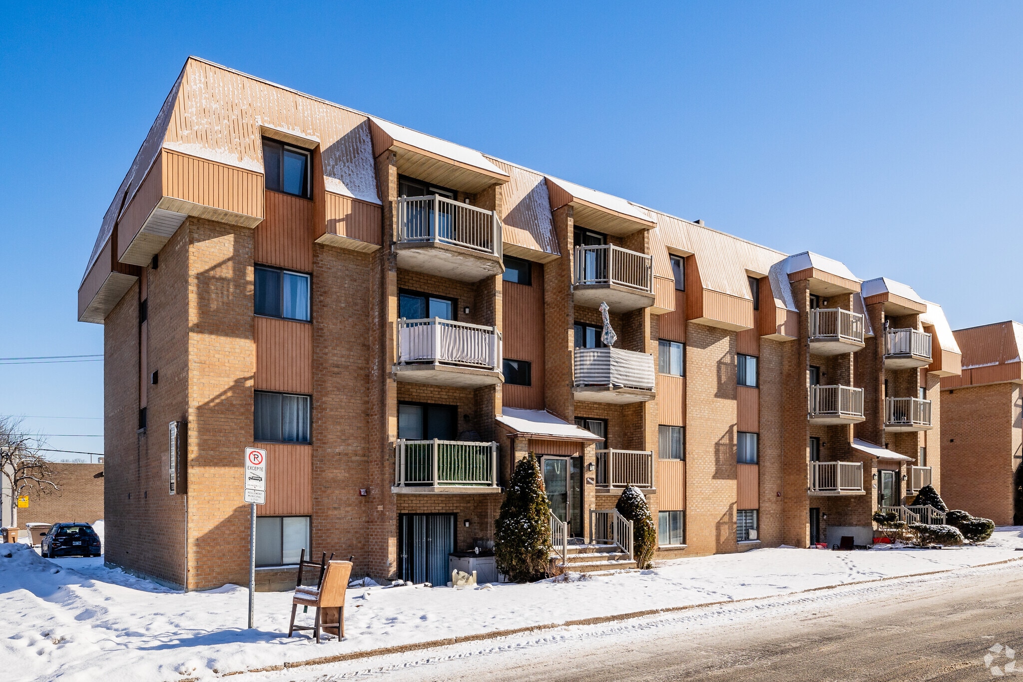 3002-3004 Boul Tessier, Laval, QC for sale Primary Photo- Image 1 of 4