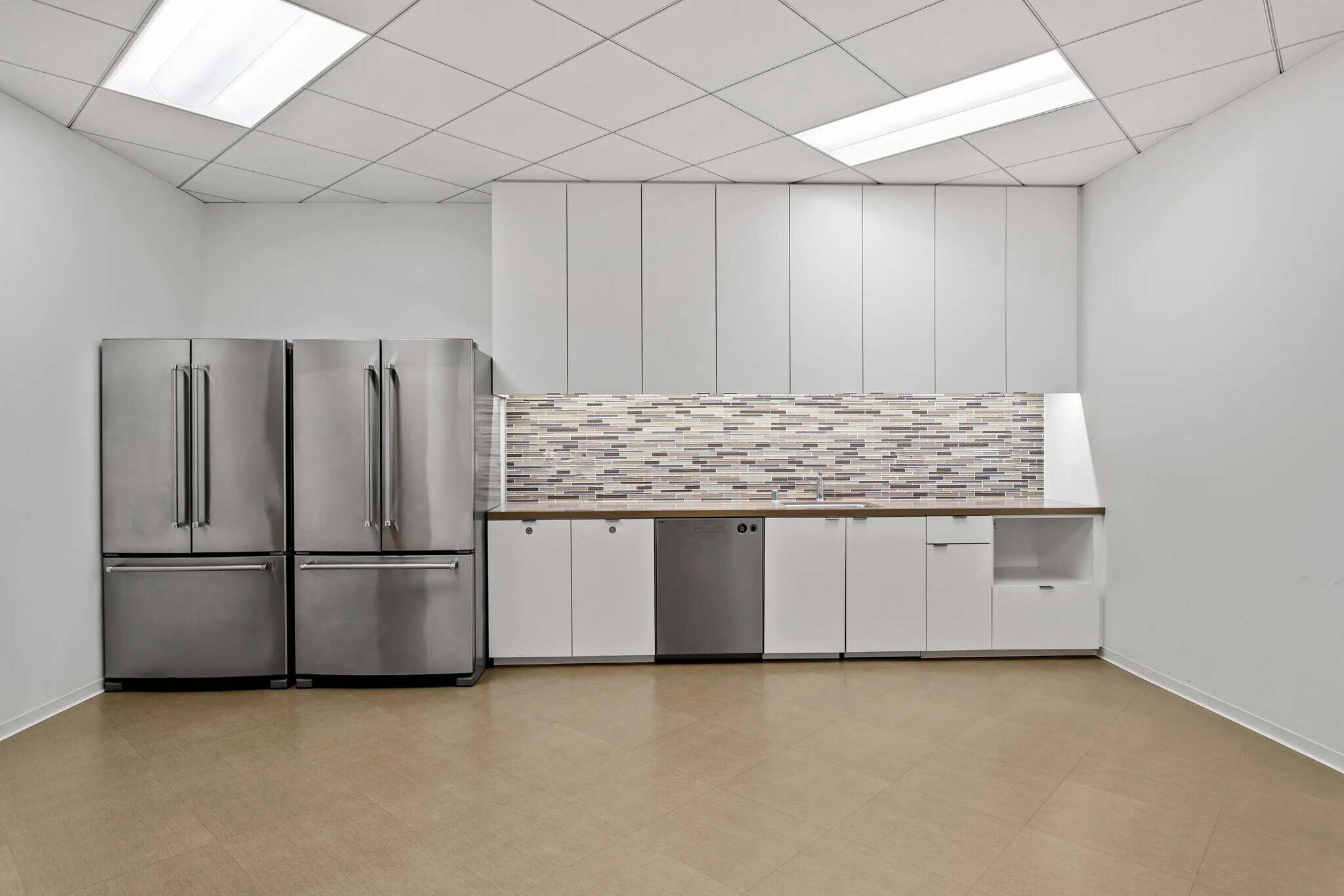 4365 Executive Dr, San Diego, CA for lease Interior Photo- Image 1 of 8
