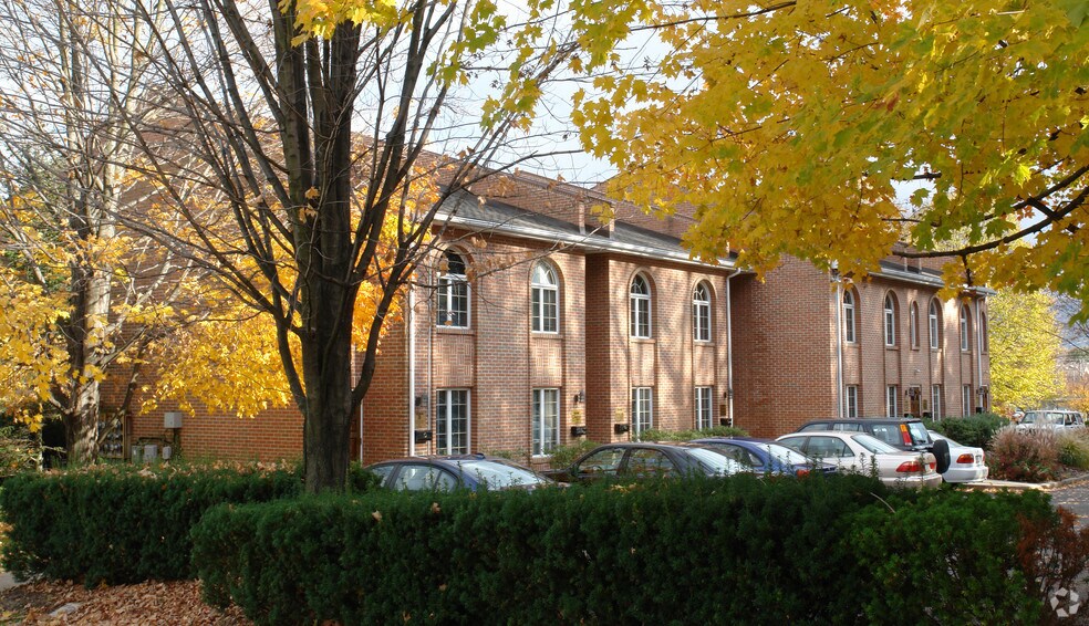 1344-1374 S Atherton St, State College, PA à vendre - Photo du bâtiment - Image 3 de 10