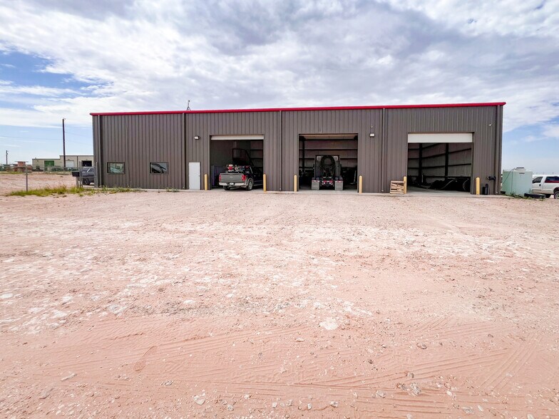 3719 N County Road 1148, Midland, TX à vendre - Photo du bâtiment - Image 3 de 51