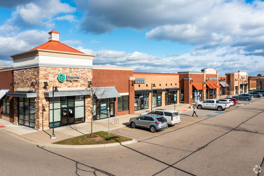 39713-39775 Traditions Dr, Northville, MI for lease - Building Photo - Image 1 of 12