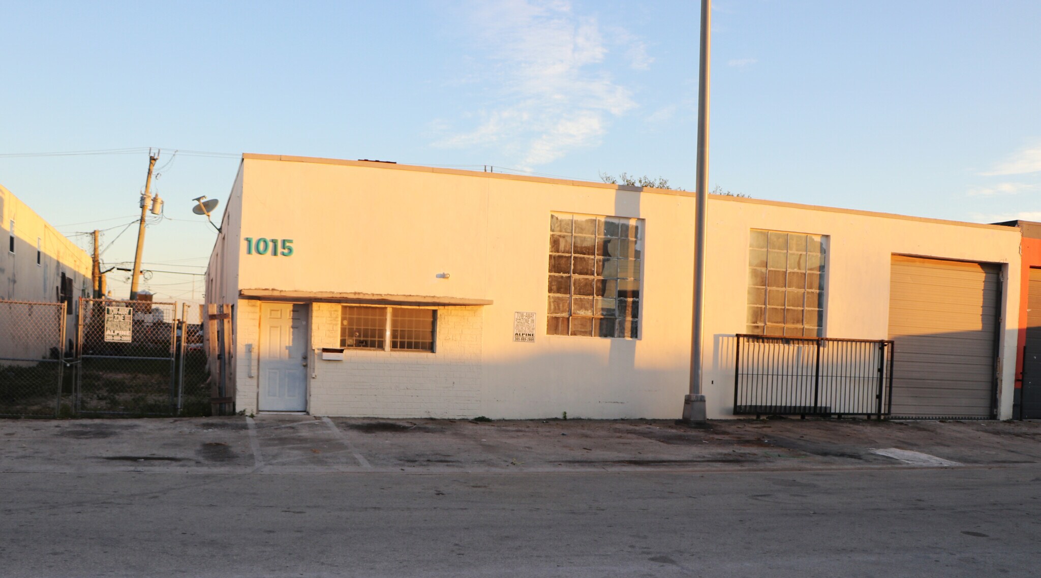 1015-1025 E 29th St, Hialeah, FL à louer Photo du bâtiment- Image 1 de 9