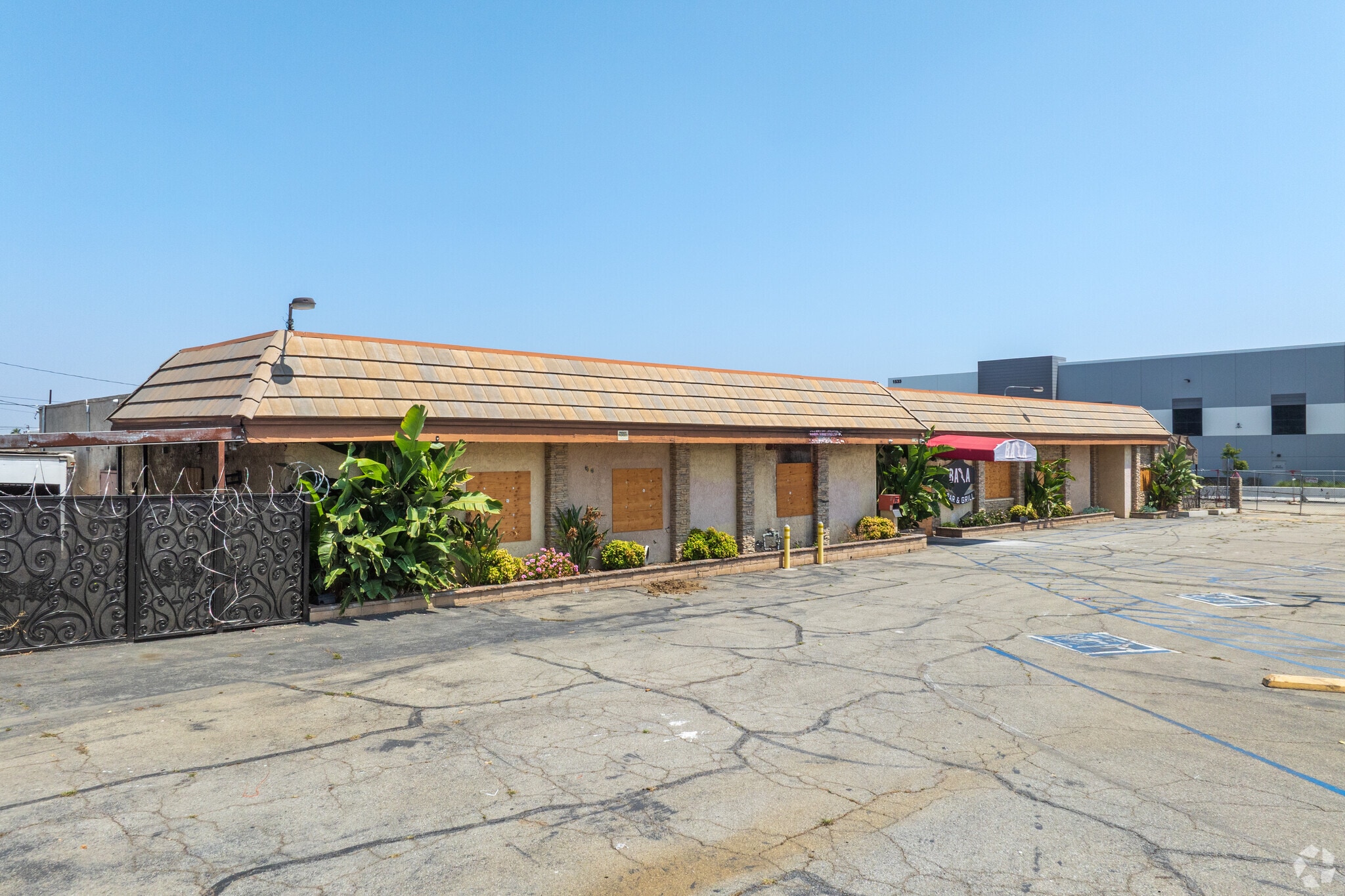 1542 W Holt Blvd, Ontario, CA for sale Building Photo- Image 1 of 1