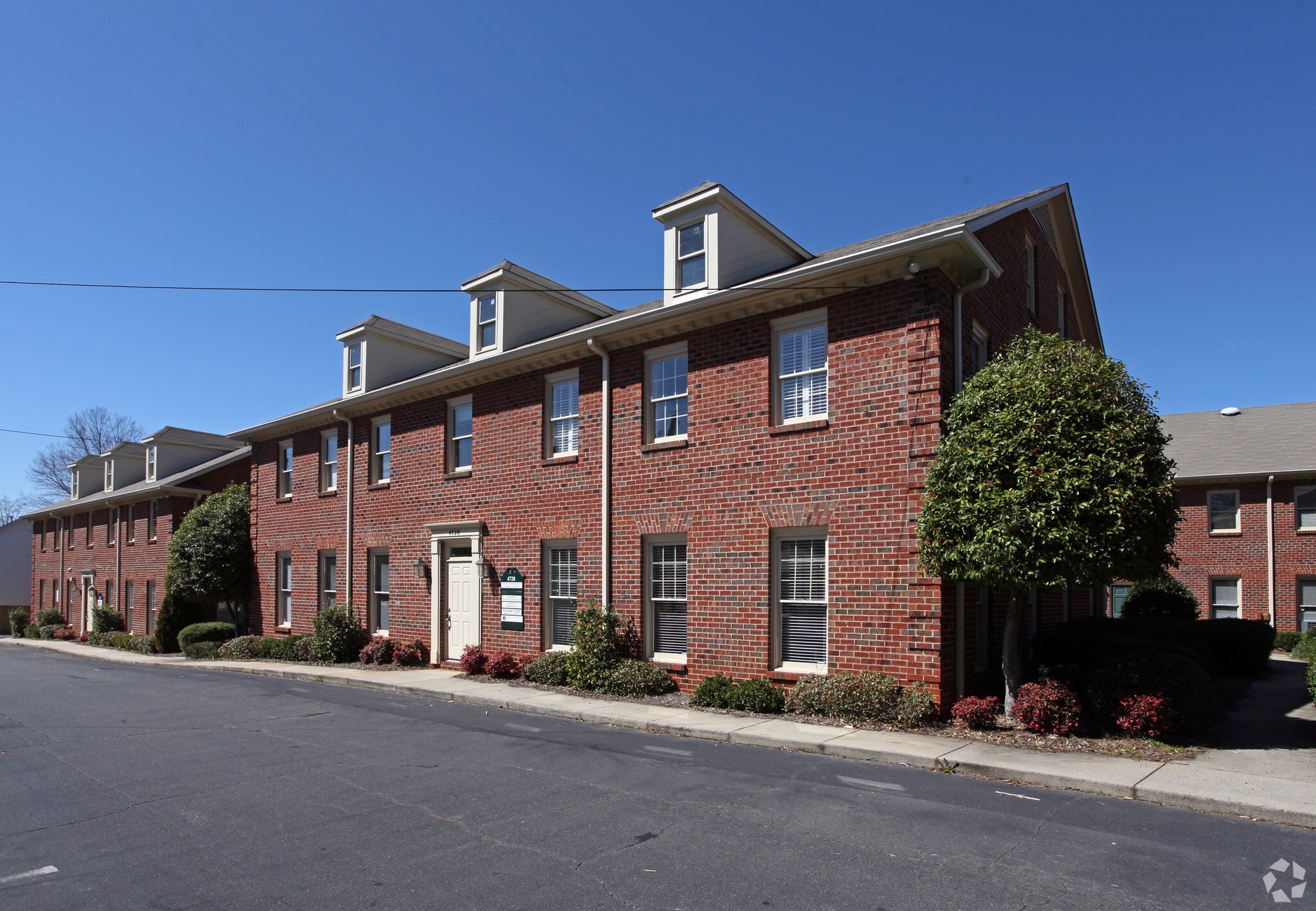 4728 Park Rd, Charlotte, NC for lease Building Photo- Image 1 of 25