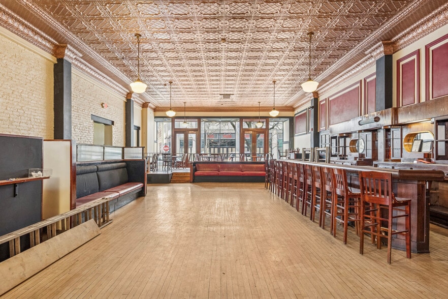 7165 Germantown Ave, Philadelphia, PA à louer - Photo du bâtiment - Image 3 de 11