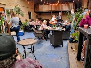 826 S Victory Blvd, Burbank, CA à louer Autre- Image 2 de 4