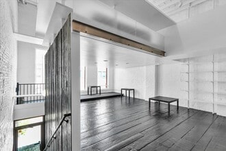 9 E University Ave, Champaign, IL for lease Interior Photo- Image 1 of 6